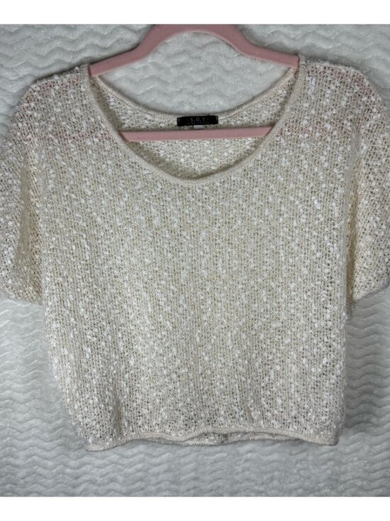 Tops - Metallic Cropped Knit Top. Absolutely such a vibe. So good 😊